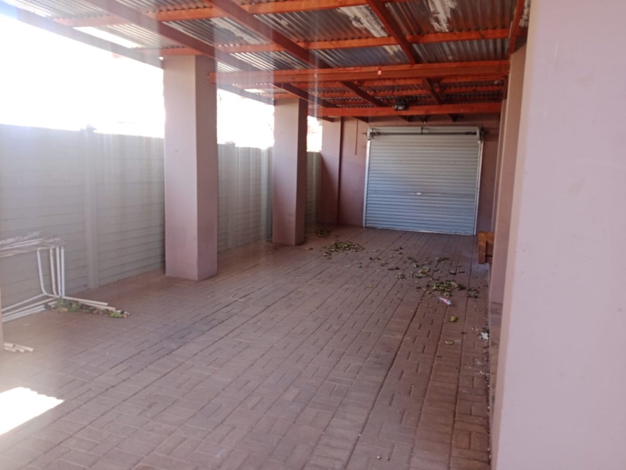 4 Bedroom Property for Sale in Kuruman Northern Cape